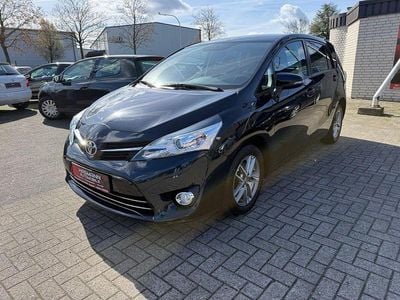 Gebraucht Toyota Verso Skyview Edition 111 PS (81 kW) 2015 Schwarz Van / Kleinbus