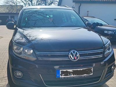 Gebraucht VW Tiguan Style 140 PS (102 kW) 2011 Schwarz SUV
