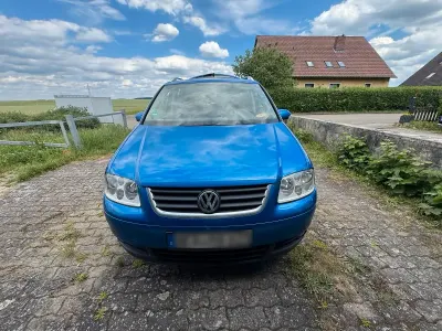 Gebraucht VW Touran 140 PS (102 kW) 2005 Blau Van / Kleinbus