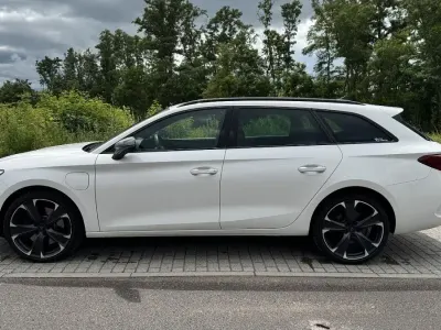 Gebraucht Cupra Leon 150 PS (110 kW) 2021 Weiß Limousine