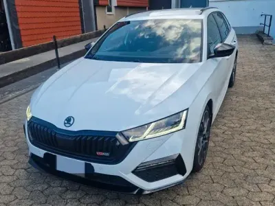 Gebraucht Skoda Octavia RS 245 PS (180 kW) 2021 Weiß Kombi