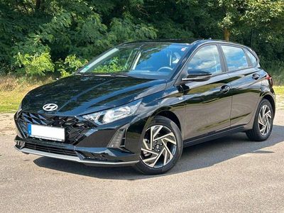 Gebraucht Hyundai i20 Trend 101 PS (74 kW) 2024 Phantom black Kleinwagen