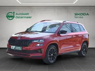 Gebraucht Skoda Karoq SportLine 190 PS (139 kW) 2024 Rot SUV