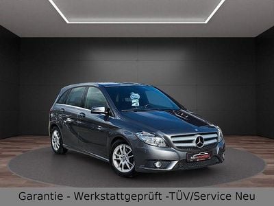 Gebraucht Mercedes B180 122 PS (89 kW) 2013 Grau Van / Kleinbus