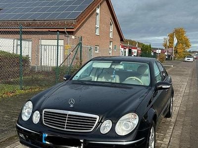 Gebraucht Mercedes E240 Avantgarde 177 PS (130 kW) 2004 Limousine