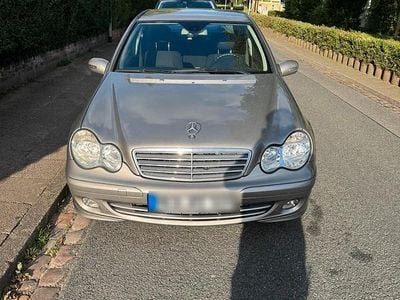 Mercedes C200