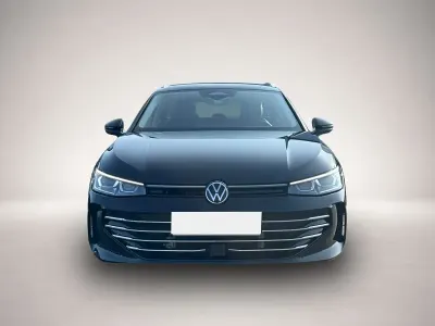 Gebraucht VW Passat Elegance 150 PS (110 kW) 2025 Grenadillschwarz Kombi