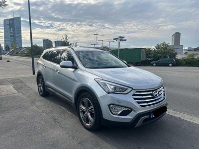 Hyundai Grand Santa Fe