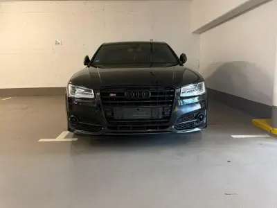 Gebraucht Audi S8 plus Comfort 605 PS (444 kW) 2017 Schwarz Limousine