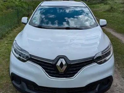 Gebraucht Renault Kadjar Life 131 PS (96 kW) 2016 Weiß SUV