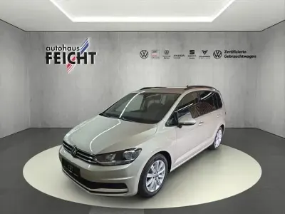 Gebraucht VW Touran Comfortline 150 PS (110 kW) 2024 Silber Van / Kleinbus