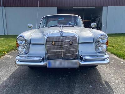 Usata Mercedes 220 120 CV (88 kW) 1963 Argento Coupé