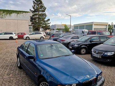 BMW 525