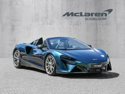 Gebraucht McLaren Artura 700 PS (514 kW) 2025 Serpentine (grün) Cabrio