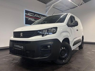 Gebraucht Peugeot Partner Premium 102 PS (75 kW) 2021 Weiß Van / Kleinbus
