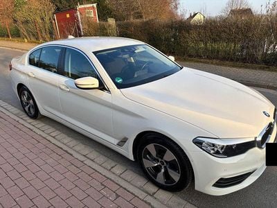 Gebraucht BMW 520 190 PS (139 kW) 2019 Weiß Limousine