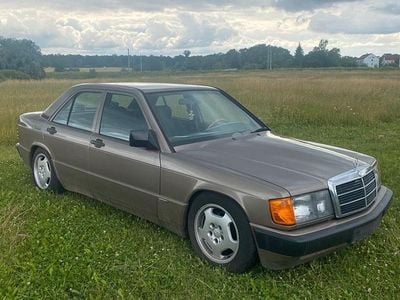 Gebraucht Mercedes 190 118 PS (86 kW) 1989 Braun Limousine