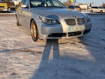 Gebraucht BMW 520 177 PS (130 kW) 2004 Silber Limousine