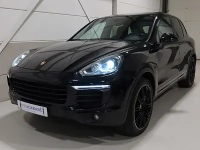 Gebraucht Porsche Cayenne S E-Hybrid 333 PS (244 kW) 2015 Schwarz SUV