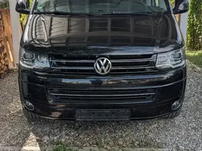 Gebraucht VW Multivan 179 PS (131 kW) 2014 Schwarz Van / Kleinbus