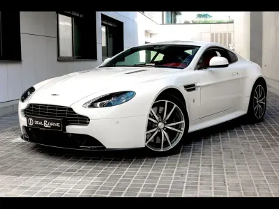 Gebraucht Aston Martin Vantage 436 PS (320 kW) 2017 Weiß Coupé