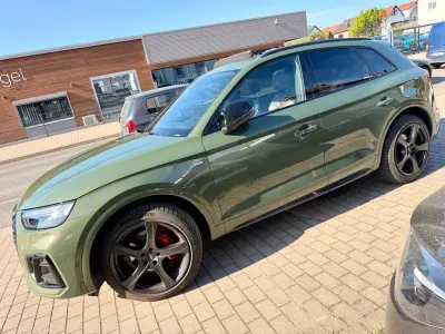 Gebraucht Audi Q5 Edition .1 265 PS (194 kW) 2021 Grün SUV