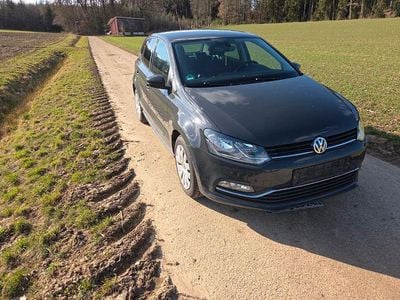 Gebraucht VW Polo Comfortline 90 PS (66 kW) 2015 Grau Limousine