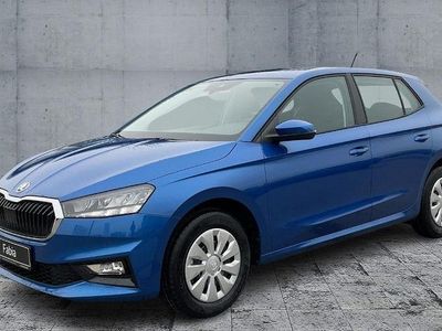 Neu Skoda Fabia Essence 95 PS (69 kW) 2025 Blau Limousine