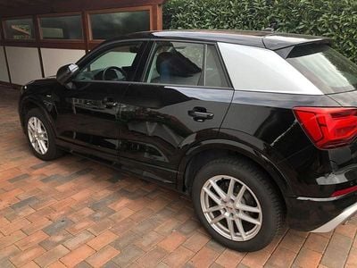 Gebraucht Audi Q2 Ambiente 150 PS (110 kW) 2018 Schwarz SUV