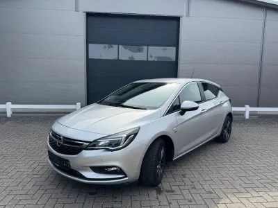 Gebraucht Opel Astra 136 PS (100 kW) 2019 Silber Limousine