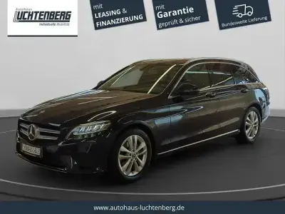 Gebraucht Mercedes C180 156 PS (114 kW) 2019 Blau Kombi