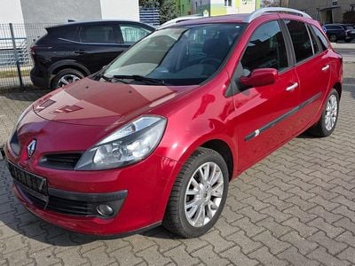 Gebraucht Renault Clio GrandTour 111 PS (81 kW) 2009 Rot Kombi