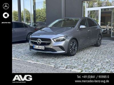 Grau Gebraucht 2024 Mercedes B200 Progressive Van / Kleinbus | 37.900 € (Teuer)