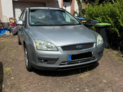 Gebraucht Ford Focus Ghia 150 PS (110 kW) 2005 Silber Kombi