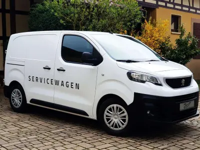 Gebraucht Peugeot Expert Premium 95 PS (69 kW) 2018 Lack weiss banquise Van