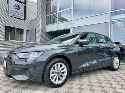 Manhattangrau metallic Gebraucht 2024 Audi A3 Comfort Limousine | 33.290 € (Fairer Preis)