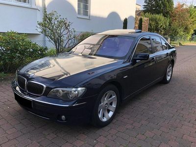 BMW 745