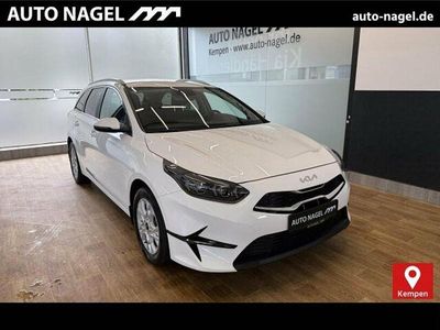 Gebraucht Kia Ceed 160 PS (117 kW) 2024 Weiss Kleinwagen