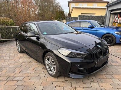 Second-hand BMW 118 M Sport 136 CP (100 kW) 2022 Negru Hatchback