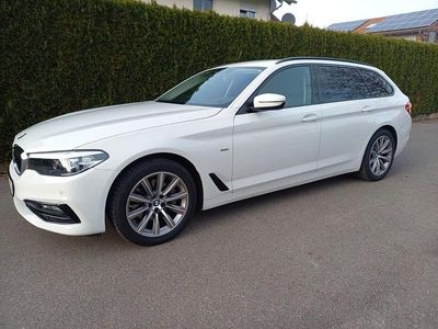 Gebraucht BMW 520 Sport Line 190 PS (139 kW) 2017 Weiß Kombi