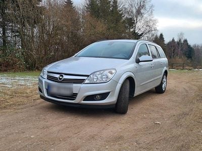 Silber Gebraucht 2009 Opel Astra Innovation Kombi | 2.899 € (Guter Preis)