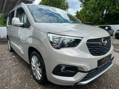 Gebraucht Opel Combo Life Innovation 131 PS (96 kW) 2019 Grau Van / Kleinbus