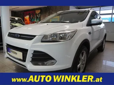 Używany Ford Kuga Trend 120 KM (88 kW) 2016 Biały SUV