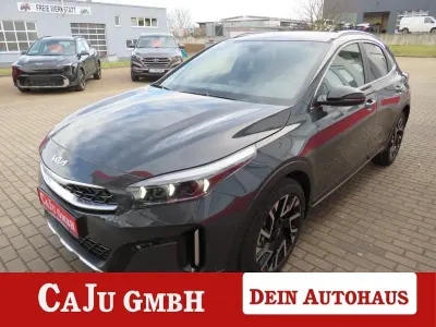 Neu Kia XCeed 150 PS (110 kW) 2026 Grau SUV