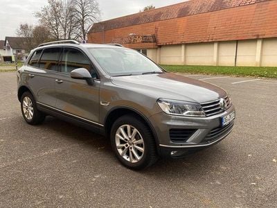 Grau Gebraucht 2015 VW Touareg Exclusive SUV | 17.699 € (Guter Preis)