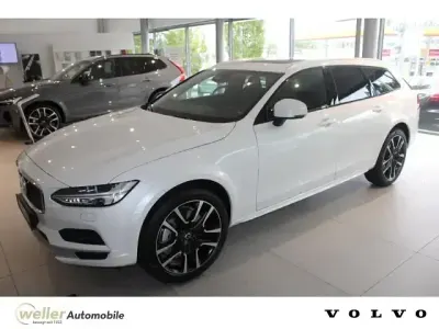 Begagnad Volvo V90 CC Plus 197 HK (144 kW) 2023 Vit Kombi