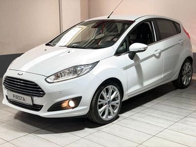 Usata Ford Fiesta Titanium 101 CV (74 kW) 2015 Bianco Berlina