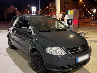 Gebraucht VW Fox 52 PS (38 kW) 2007 Grau Kleinwagen