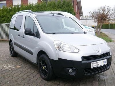 Gebraucht Peugeot Partner Comfort 90 PS (66 kW) 2015 Silber Van / Kleinbus