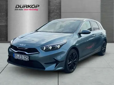 Gebraucht Kia Ceed 140 PS (102 kW) 2025 Grau Kleinwagen